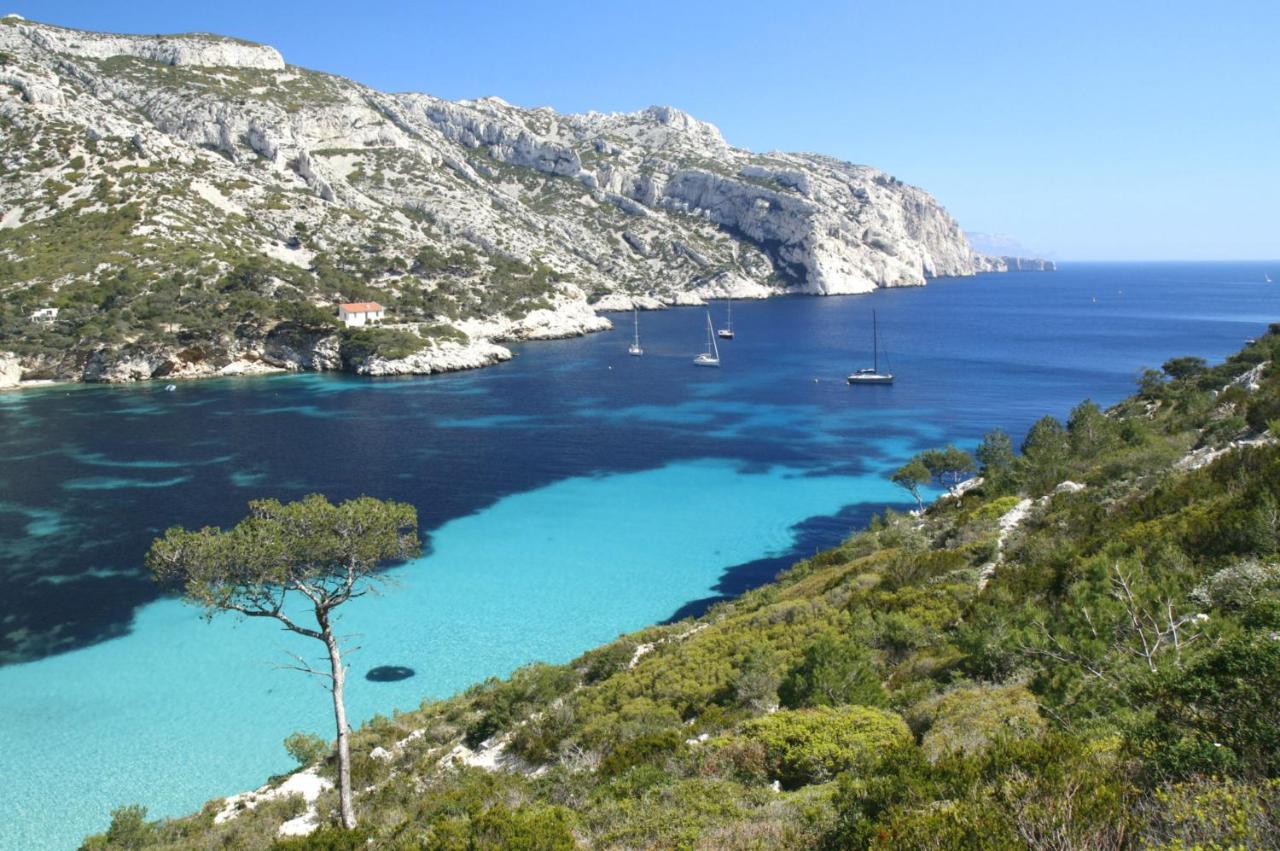 Villa T3 A 10' De Cassis - Piscine Privee Et Cuisine D'Ete Exterieure Carnoux-en-Provence Dış mekan fotoğraf