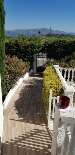 Villa T3 A 10' De Cassis - Piscine Privee Et Cuisine D'Ete Exterieure Carnoux-en-Provence Dış mekan fotoğraf