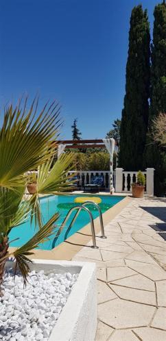 Villa T3 A 10' De Cassis - Piscine Privee Et Cuisine D'Ete Exterieure Carnoux-en-Provence Dış mekan fotoğraf